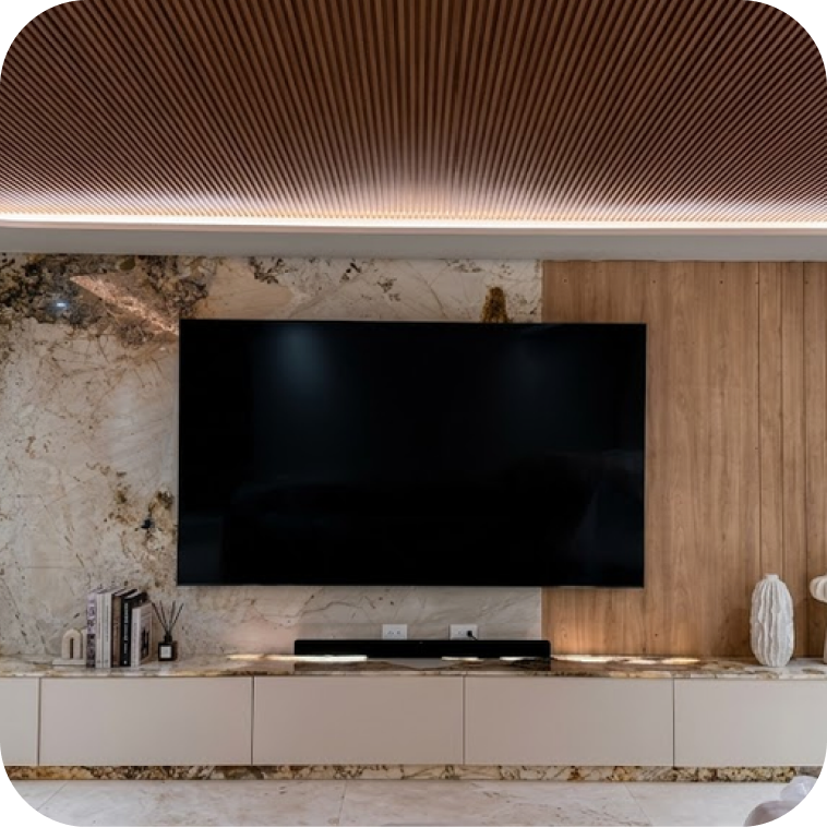 Mueble de TV con panel de mármol y madera